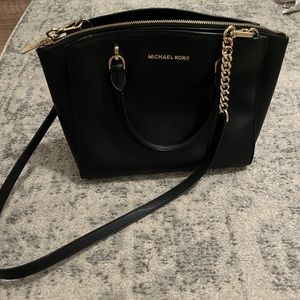 Michael Kors crossbody or handbag black bag